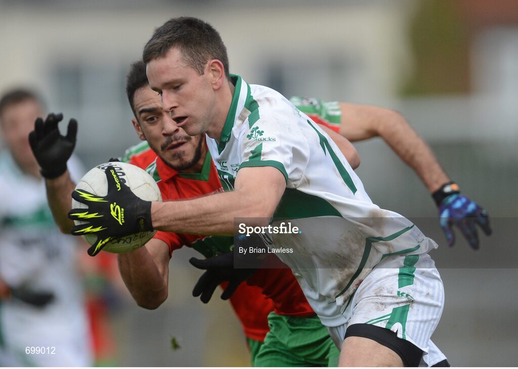 11 November 2012; Anthony Clinton, Mullingar Shamrocks, in action against Ted Furman, Ballymun Kickhams. AIB Leinster GAA Football Senior Championship Quarter-Final, Mullingar Shamrocks, Westmeath v Ballymun Kickhams, Dublin, Cusack Park, Mullingar, Co. Westmeath. Picture credit: Brian Lawless / SPORTSFILE
