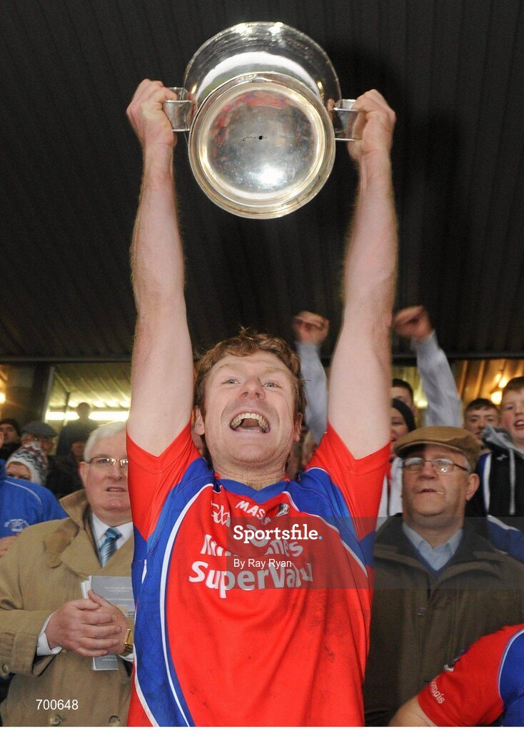 18 November 2012; St. Thomas captain Robert Murray lifts the cup. Galway County Senior Hurling Championship Final, Loughrea v St. Thomas, Pearse Stadium, Galway. Picture credit: Ray Ryan / SPORTSFILE