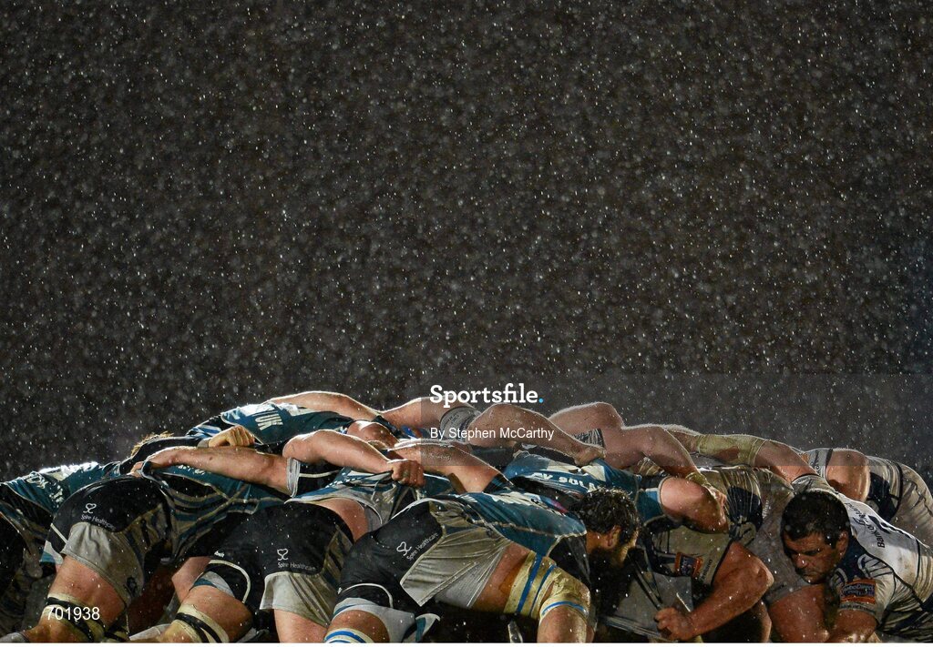 23 November 2012; Leinster and Glasgow Warriors packs contest a scrum. Celtic League 2012/13, Round 9, Glasgow Warriors v Leinster, Scotstoun Stadium, Glasgow, Scotland. Picture credit: Stephen McCarthy / SPORTSFILE