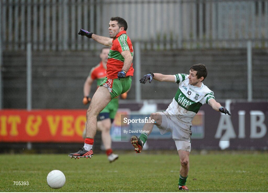 9 December 2012; James Burke, Ballymun Kickhams, in action against  Craig Rogers, Portlaoise. AIB Leinster GAA Football Senior Club Championship Final, Portlaoise, Laois v Ballymun Kickhams, Dublin, Cusack Park, Mullingar, Co. Westmeath. Picture credit: David Maher / SPORTSFILE