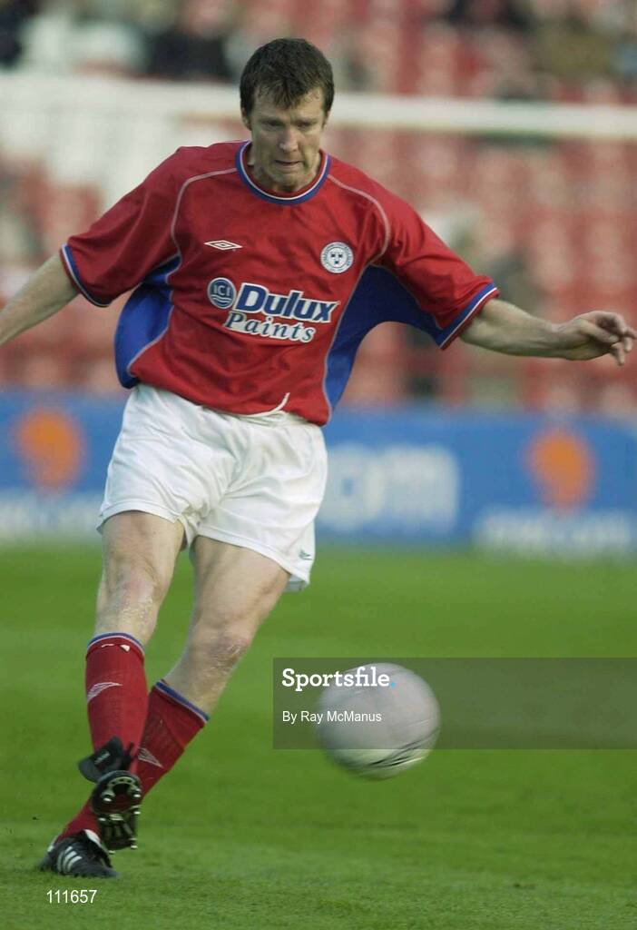 22 April 2003; James Gannon, Shelbourne. eircom League, Premier Division, Shelbourne v Longford Town, Tolka Park, Dublin. Soccer. Picture credit; Ray McManus / SPORTSFILE *EDI*