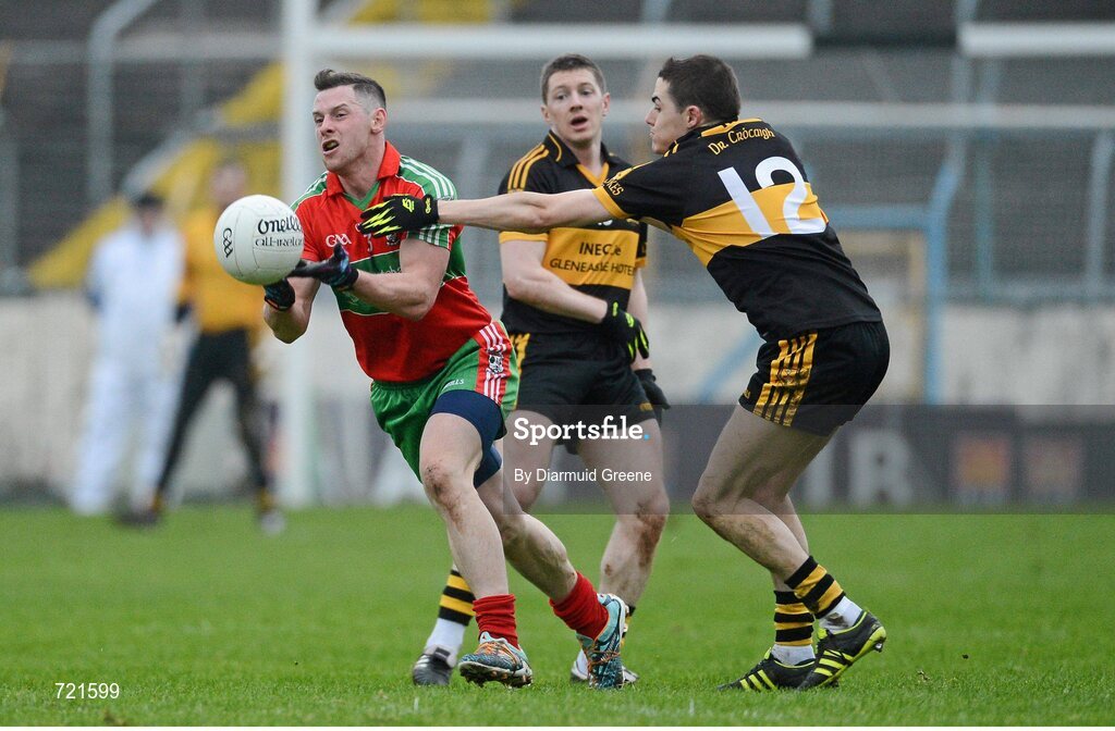 16 February 2013; Philip McMahon, Ballymun Kickhams, in action against Brian Looney, Dr. Crokes. AIB GAA Football All-Ireland Senior Club Championship, Semi-Final, St Brigid’s, Dr. Crokes, Kerry v Ballymun Kickhams, Dublin, Semple Stadium, Thurles, Co. Tipperary. Picture credit: Diarmuid Greene / SPORTSFILE