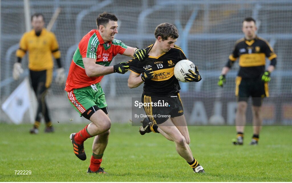 16 February 2013; Kieran Ward, Dr. Crokes, in action against Derek Byrne, Ballymun Kickhams. AIB GAA Football All-Ireland Senior Club Championship, Semi-Final, St Brigid’s, Dr. Crokes, Kerry v Ballymun Kickhams, Dublin, Semple Stadium, Thurles, Co. Tipperary. Picture credit: Diarmuid Greene / SPORTSFILE