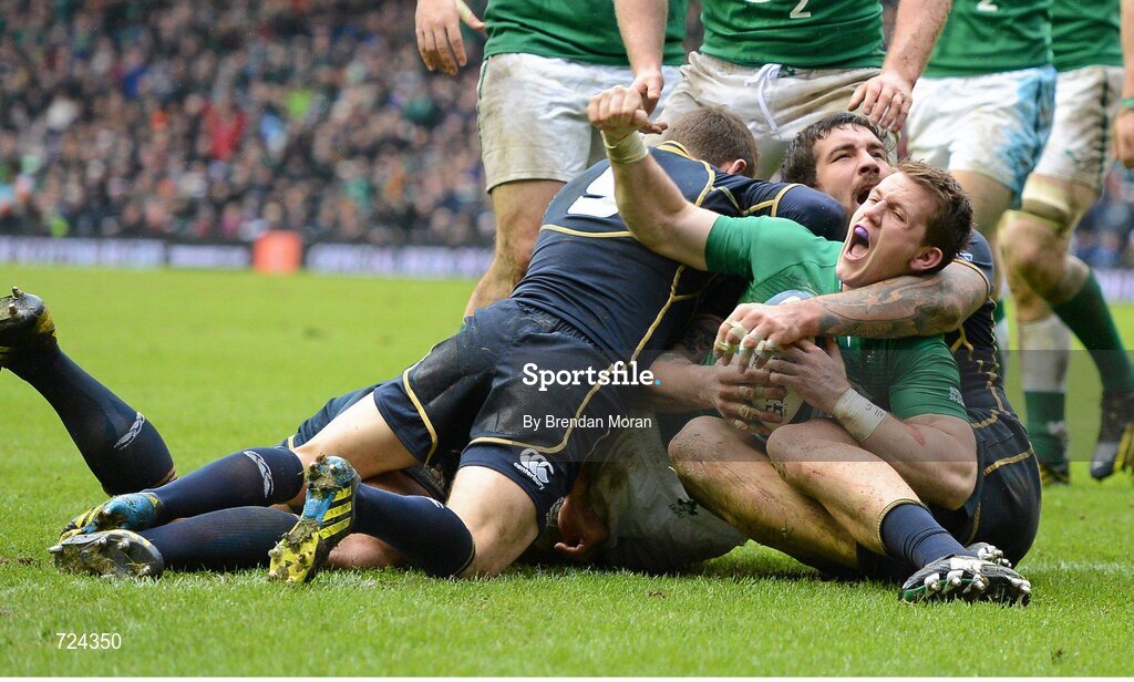 24 February 2013; Craig Gilroy, Ireland, celebrates scoring his side's first try against Scotland. RBS Six Nations Rugby Championship, Scotland v Ireland, Murrayfield Stadium, Edinburgh, Scotland. Picture credit: Brendan Moran / SPORTSFILE