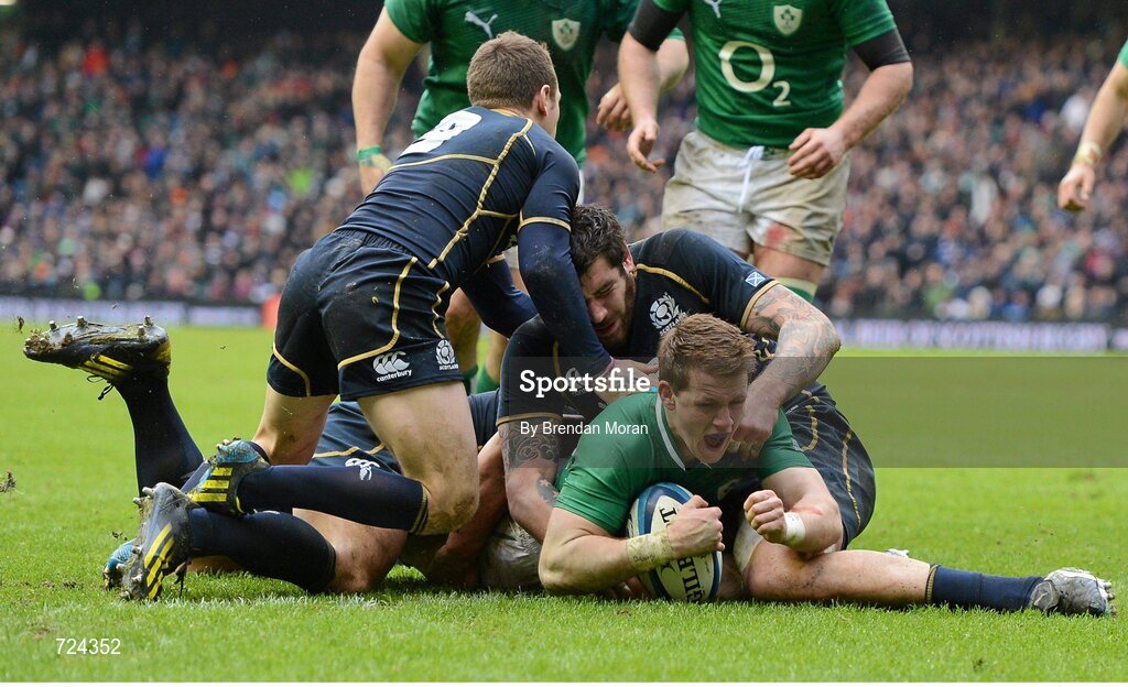 24 February 2013; Craig Gilroy, Ireland, celebrates scoring his side's first try against Scotland. RBS Six Nations Rugby Championship, Scotland v Ireland, Murrayfield Stadium, Edinburgh, Scotland. Picture credit: Brendan Moran / SPORTSFILE