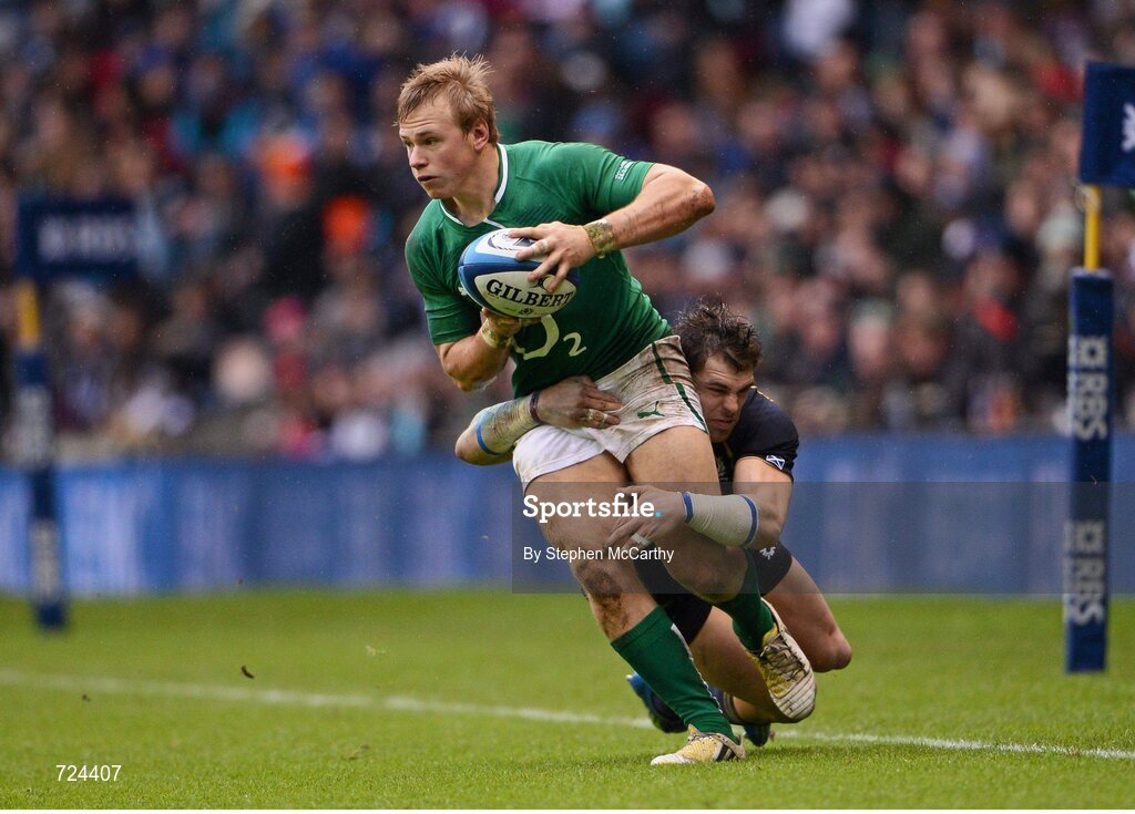 24 February 2013; Luke Marshall, Ireland, is tackled by Sean Lamont, Scotland. RBS Six Nations Rugby Championship, Scotland v Ireland, Murrayfield Stadium, Edinburgh, Scotland. Picture credit: Stephen McCarthy / SPORTSFILE