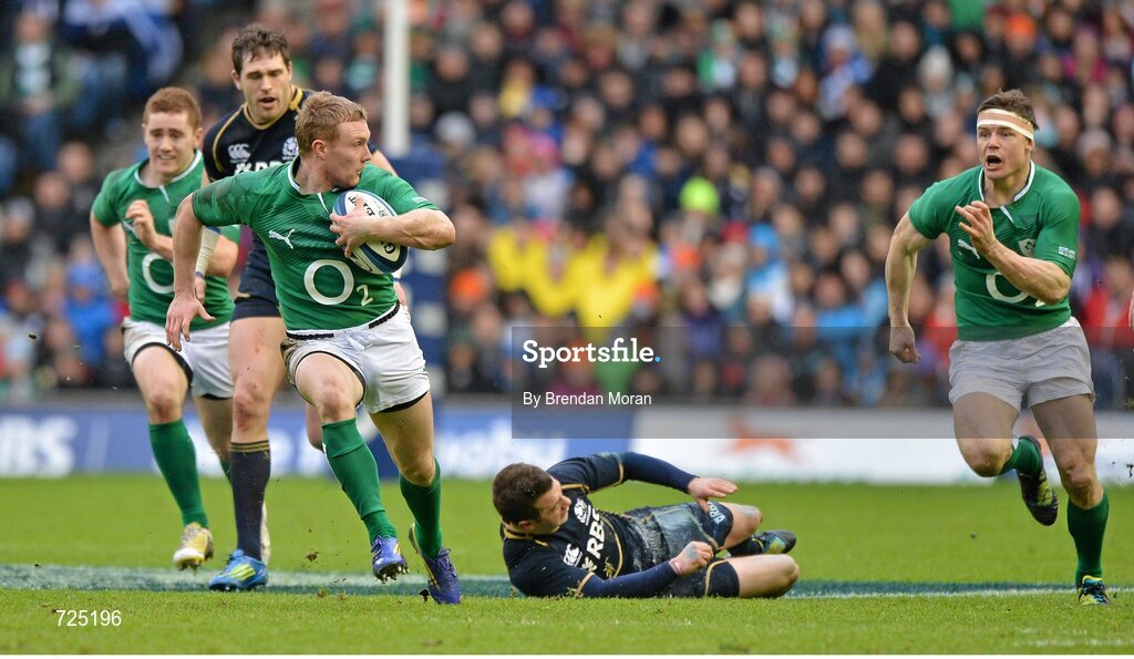24 February 2013; Keith Earls, Ireland, with support from Brian O'Driscoll, races through the Scottish defence. RBS Six Nations Rugby Championship, Scotland v Ireland, Murrayfield Stadium, Edinburgh, Scotland. Picture credit: Brendan Moran / SPORTSFILE