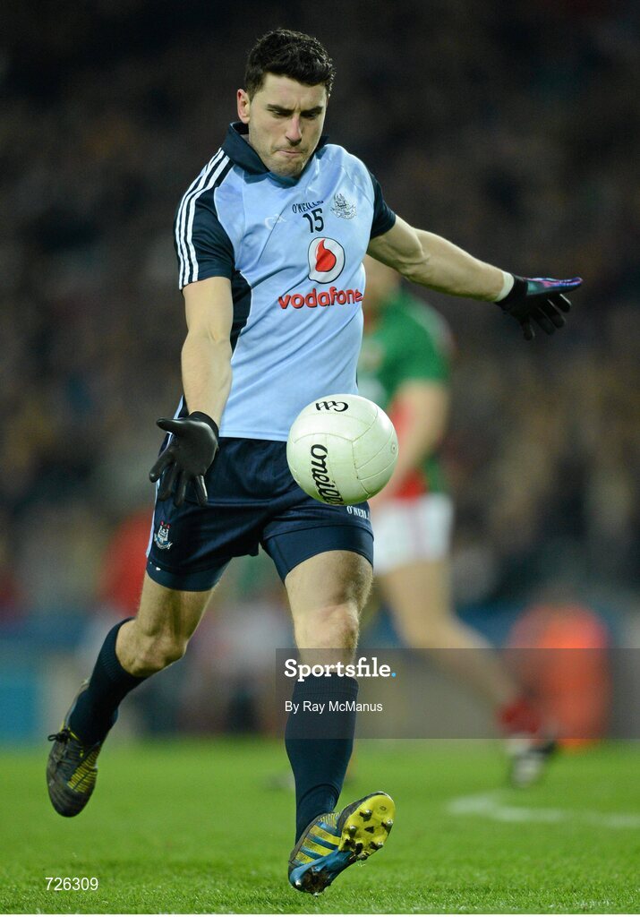 2 March 2013; Bernard Brogan kicks over a point, from a free, for Dublin. Allianz Football League, Division 1, Dublin v Mayo, Croke Park, Dublin. Picture credit: Ray McManus / SPORTSFILE