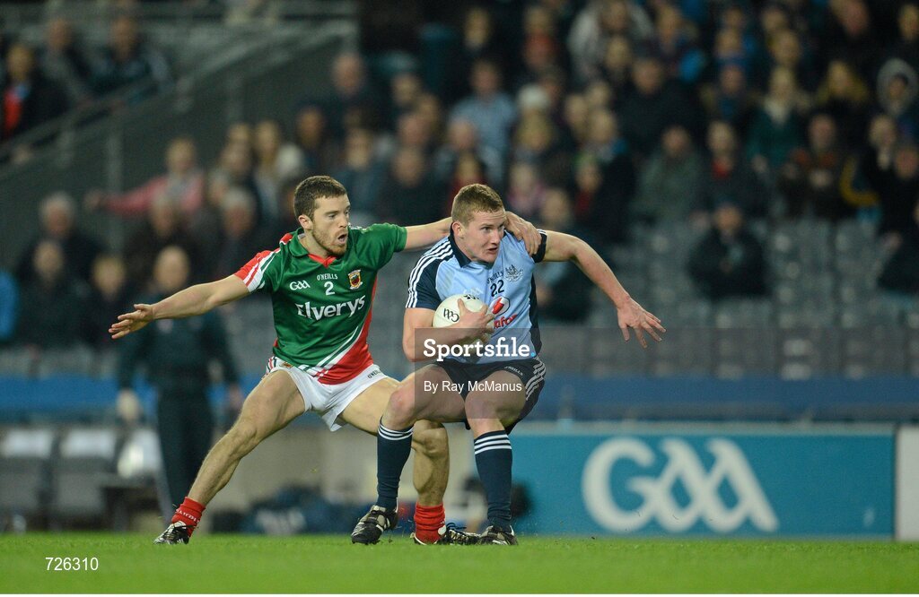2 March 2013; Ciarán Kilkenny, Dublin, in action against Chris Barrett, Mayo. Allianz Football League, Division 1, Dublin v Mayo, Croke Park, Dublin. Picture credit: Ray McManus / SPORTSFILE