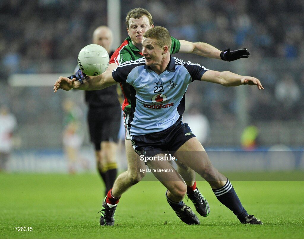 2 March 2013; Ciarán Kilkenny, Dublin, in action against Colm Boyle, Mayo. Allianz Football League, Division 1, Dublin v Mayo, Croke Park, Dublin. Picture credit: Dáire Brennan / SPORTSFILE
