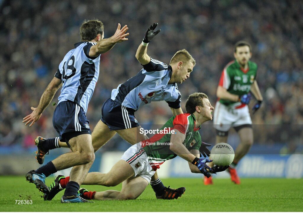 2 March 2013; Colm Boyle, Mayo, in action against Bryan Cullen, left, and John Cooper, Dublin. Allianz Football League, Division 1, Dublin v Mayo, Croke Park, Dublin. Picture credit: Dáire Brennan / SPORTSFILE