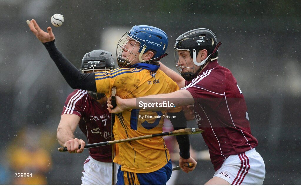 10 March 2013; Shane O'Donnell, Clare, in action against Kevin Hynes, Galway. Allianz Hurling League, Division 1A, Clare v Galway, Cusack Park, Ennis, Co. Clare. Picture credit: Diarmuid Greene / SPORTSFILE