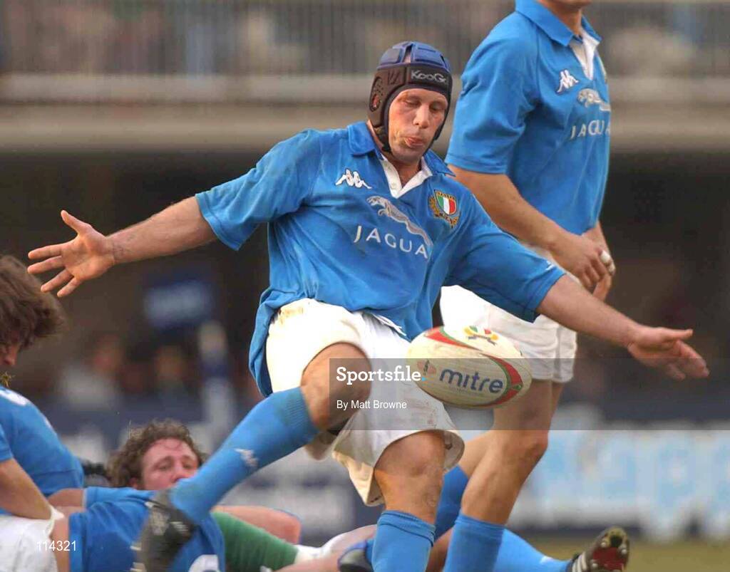 22 February 2003; Alessandro Troncon, Italy. RBS Six Nations Rugby Championship, Italy v Ireland, Stadio Flaminio, Rome, Italy.  Picture credit; Matt Browne / SPORTSFILE *EDI*