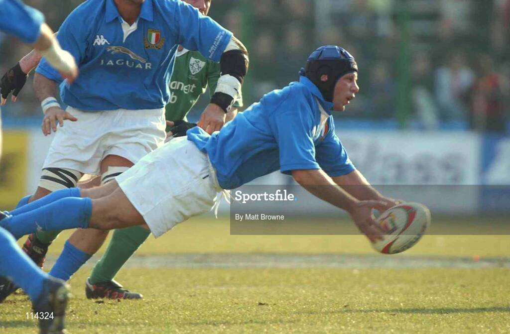 22 February 2003; Alessandro Troncon, Italy. RBS Six Nations Rugby Championship, Italy v Ireland, Stadio Flaminio, Rome, Italy. Picture credit; Matt Browne / SPORTSFILE *EDI*