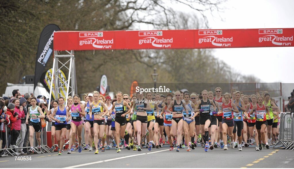 14 April 2013; A general view of the start of the Elite Women's Race at the SPAR Great Ireland Run 2013. Phoenix Park, Dublin. Picture credit: Pat Murphy / SPORTSFILE