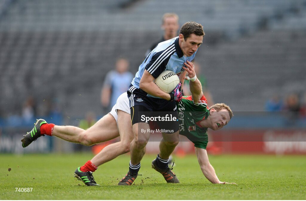 14 April 2013; Nicky Devereux, Dublin, in action against Colm Boyle, Mayo. Allianz Football League, Division 1, Semi-Final, Dublin v Mayo, Croke Park, Dublin. Picture credit: Ray McManus / SPORTSFILE