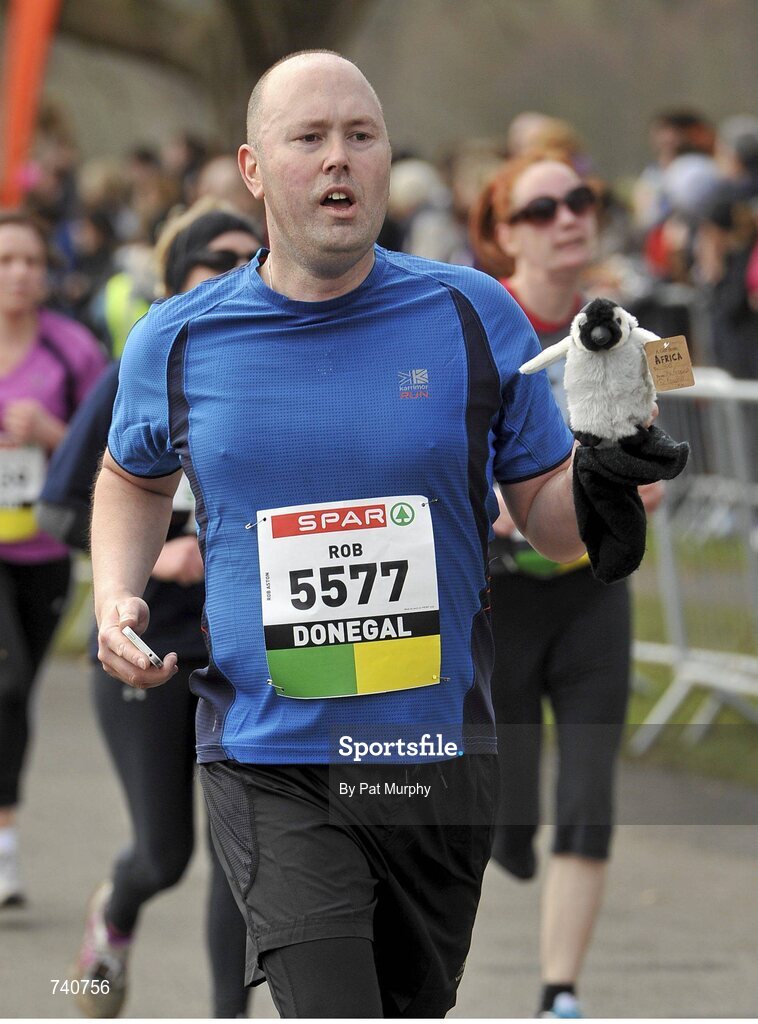 14 April 2013; Rob Aston, from Donegal, competing in the SPAR Great Ireland Run 2013. Phoenix Park, Dublin. Picture credit: Pat Murphy / SPORTSFILE