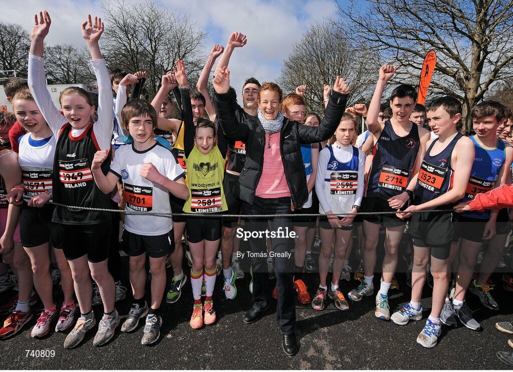 14 April 2013; Former Olympic silver medallist, Double World Cross Country Champion 1998 and World and European 5000m Champion Sonia O'Sullivan with competitors before the start of the Spar Junior Great Ireland Run 2013. Phoenix Park, Dublin. Picture credit: Tomás Greally / SPORTSFILE
