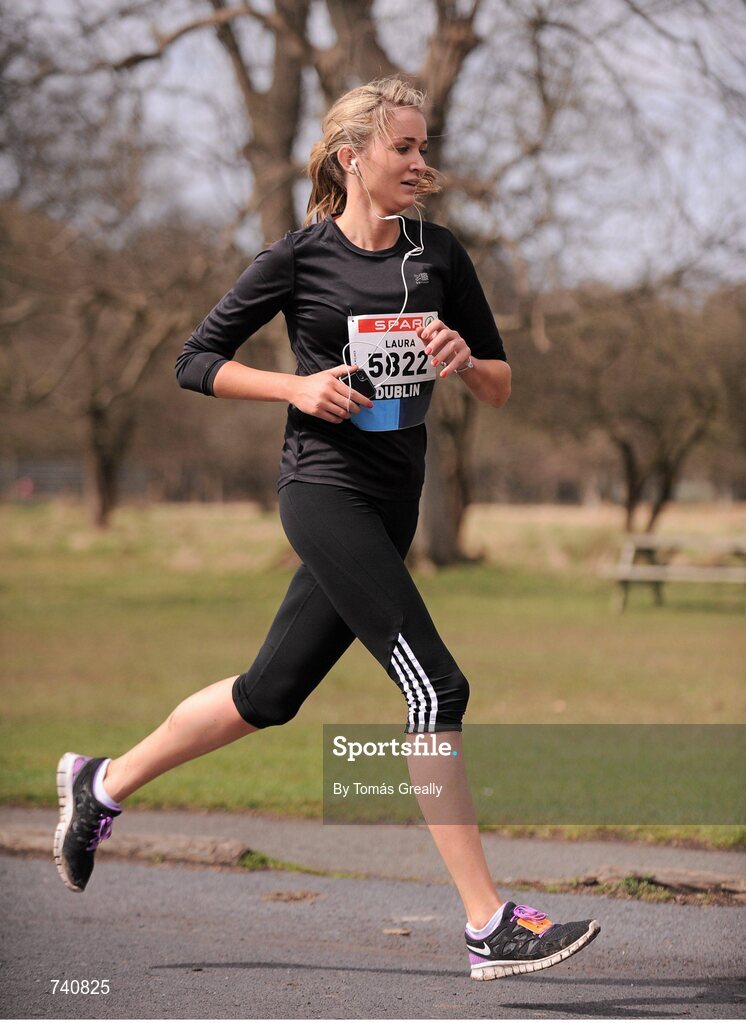 14 April 2013; Laura Milner, Dublin, competing in the SPAR Great Ireland Run 2013. Phoenix Park, Dublin. Picture credit: Tomás Greally / SPORTSFILE