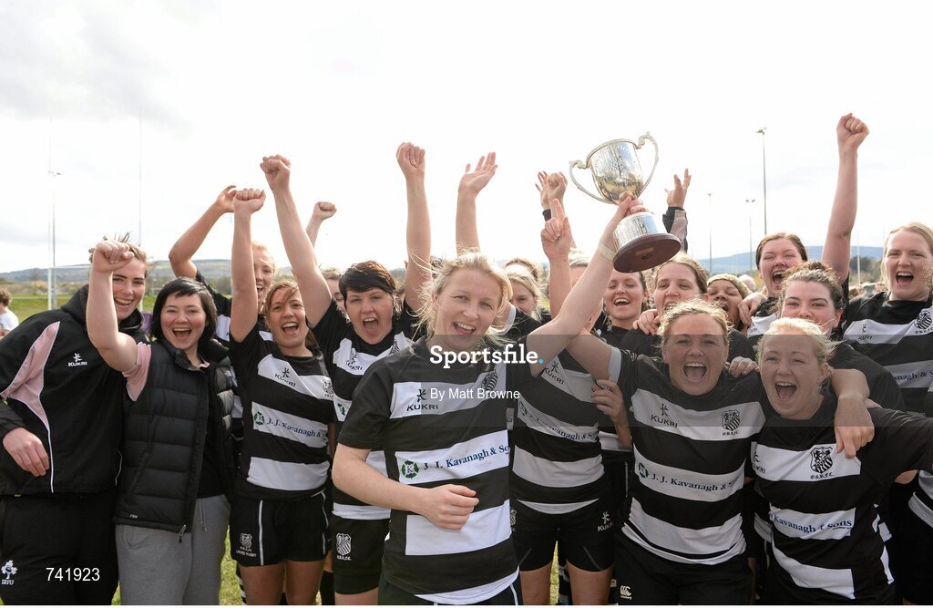 20 April 2013; Old Belvedere captain Carol Murphy lifts the Paul Flood Cup as her team-mates celebrate. Paul Flood Cup Final, Old Belvedere v Galwegians, Seapoint RFC, Killiney, Co. Dublin. Picture credit: Matt Browne / SPORTSFILE