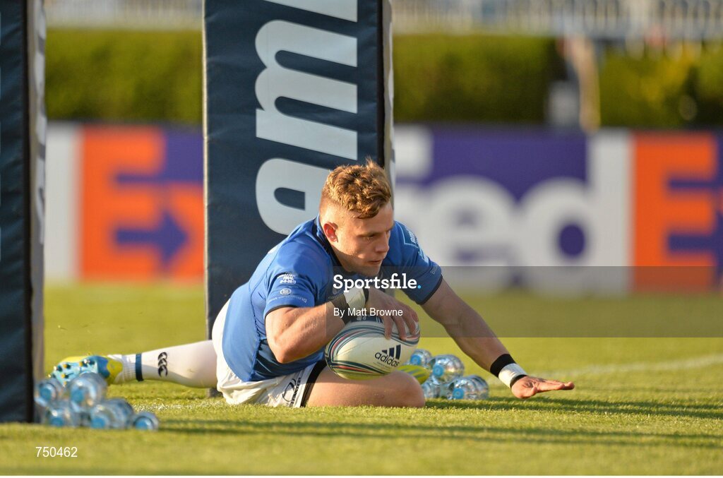 17 May 2013; Ian Madigan, Leinster, goes over to score his side's first try. Amlin Challenge Cup Final 2012/13, Leinster v Stade Francais, RDS, Ballsbridge, Dublin. Picture credit: Matt Browne / SPORTSFILE