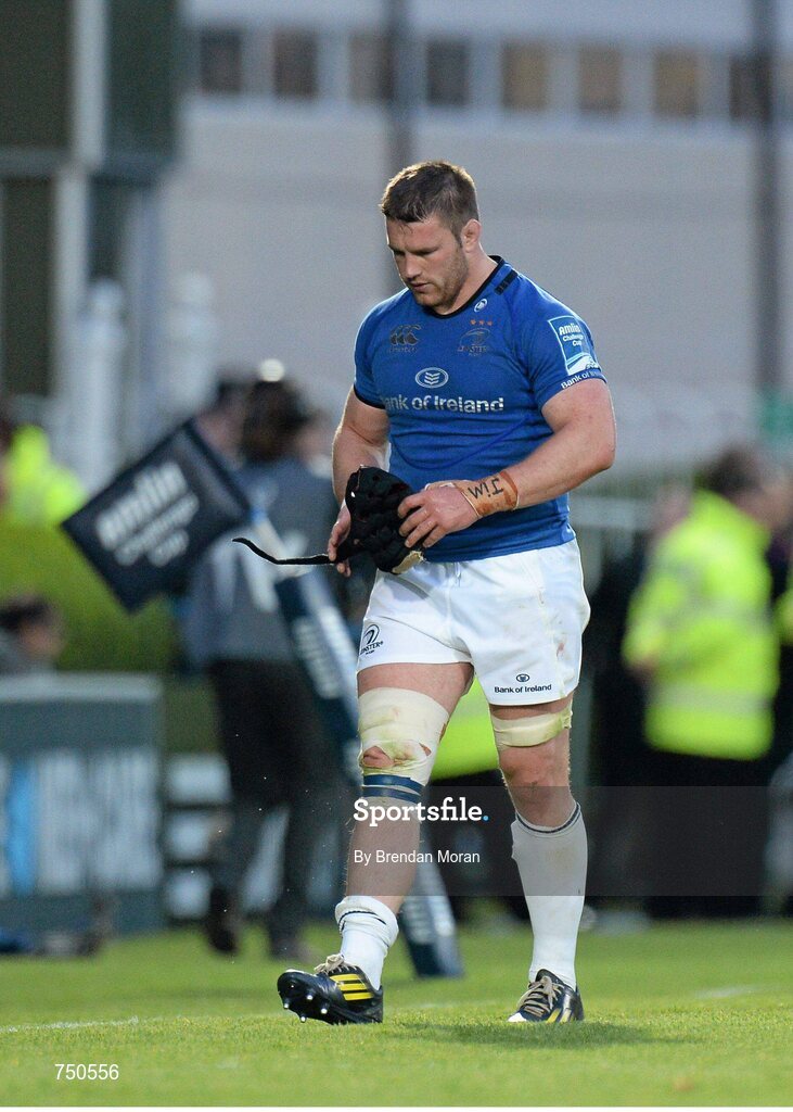 17 May 2013; Leinster's Sean O'Brien limps from the field during the second half. Amlin Challenge Cup Final 2012/13, Leinster v Stade Francais, RDS, Ballsbridge, Dublin. Picture credit: Brendan Moran / SPORTSFILE
