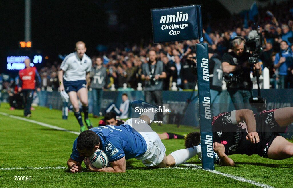 17 May 2013; Rob Kearney, Leinster, is tackled in to touch by Stade Francais' Jeremy Sinzelle, and the try was subsequently disallowed. Amlin Challenge Cup Final 2012/13, Leinster v Stade Francais, RDS, Ballsbridge, Dublin. Picture credit: Matt Browne / SPORTSFILE