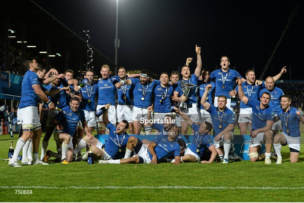 17 May 2013; The Leinster team celebrate with the cup after the game. Amlin Challenge Cup Final 2012/13, Leinster v Stade Francais, RDS, Ballsbridge, Dublin. Picture credit: Brendan Moran / SPORTSFILE
