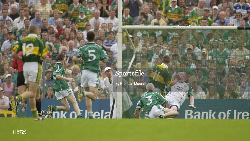 13 July 2003; Dara O'Cinneide, Kerry (11), shoots the ball past Limerick goalkeeper Seamus O'Donnell to score the only goal of the game. Bank of Ireland Munster Senior Football Final, Kerry v Limerick, Fitzgerald Stadium, Killarney, Co Kerry. Picture credit; Brendan Moran / SPORTSFILE *EDI*