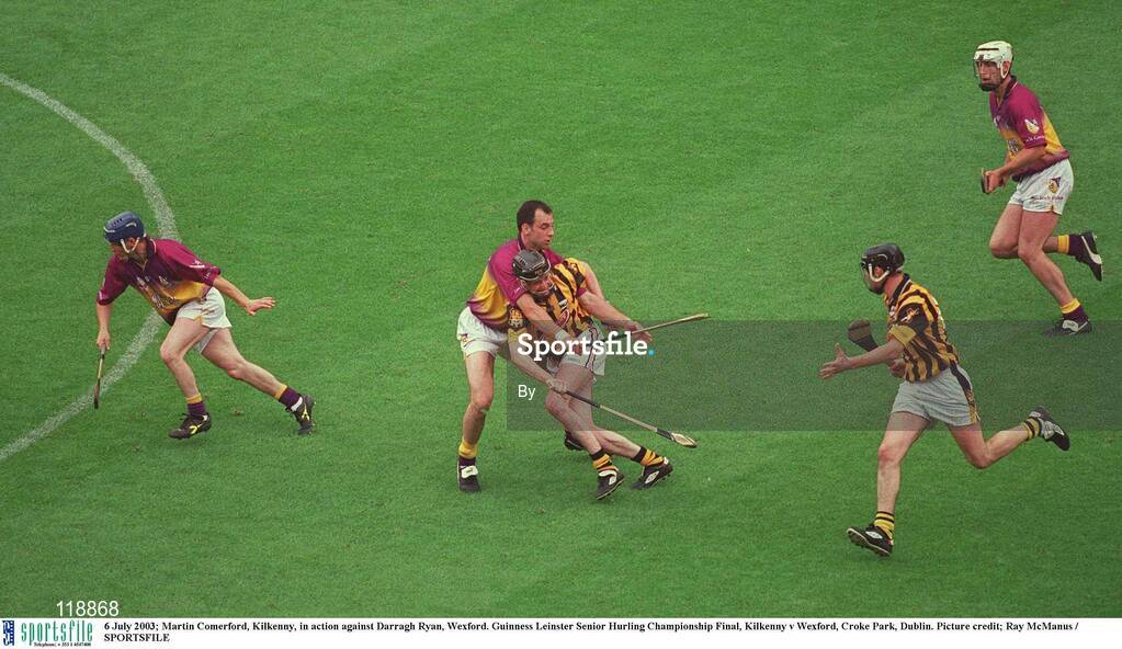 6 July 2003; Martin Comerford, Kilkenny, in action against Darragh Ryan, Wexford. Guinness Leinster Senior Hurling Championship Final, Kilkenny v Wexford, Croke Park, Dublin. Picture credit; Ray McManus / SPORTSFILE