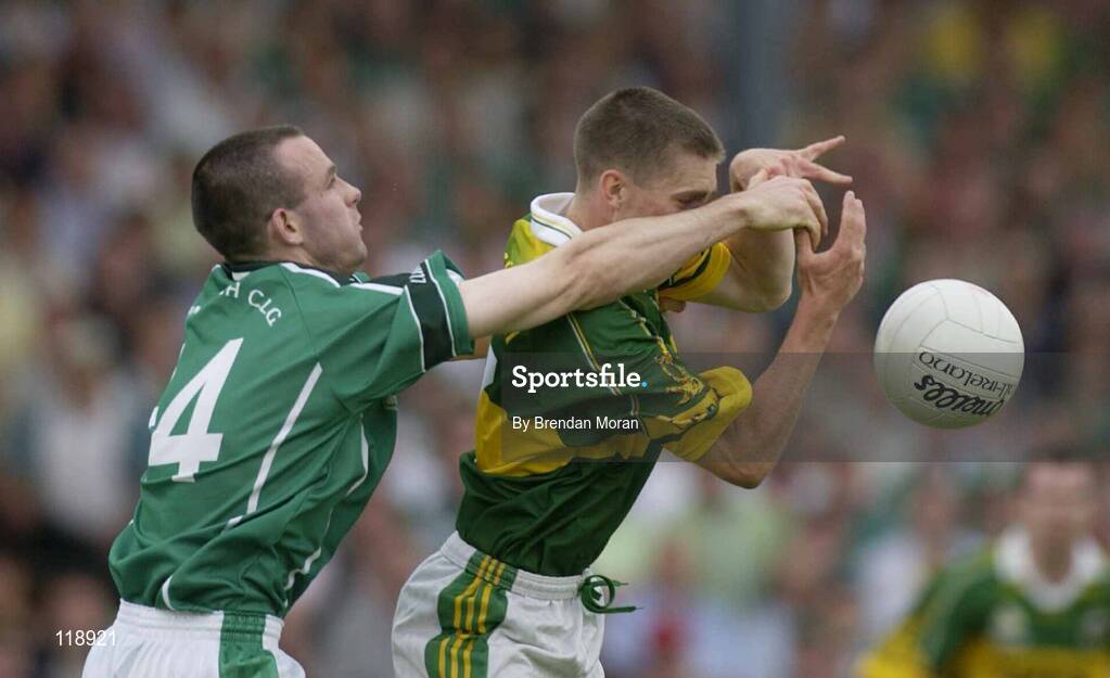 13 July 2003; Marc O'Se, Kerry, in action against Limerick's Johnny Murphy. Bank of Ireland Munster Senior Football Final, Kerry v Limerick, Fitzgerald Stadium, Killarney, Co Kerry. Picture credit; Brendan Moran / SPORTSFILE *EDI*