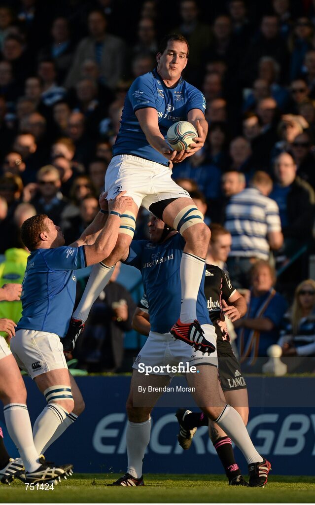 17 May 2013; Leinster's Devin Toner collects a restart. Amlin Challenge Cup Final 2012/13, Leinster v Stade Francais, RDS, Ballsbridge, Dublin. Picture credit: Brendan Moran / SPORTSFILE