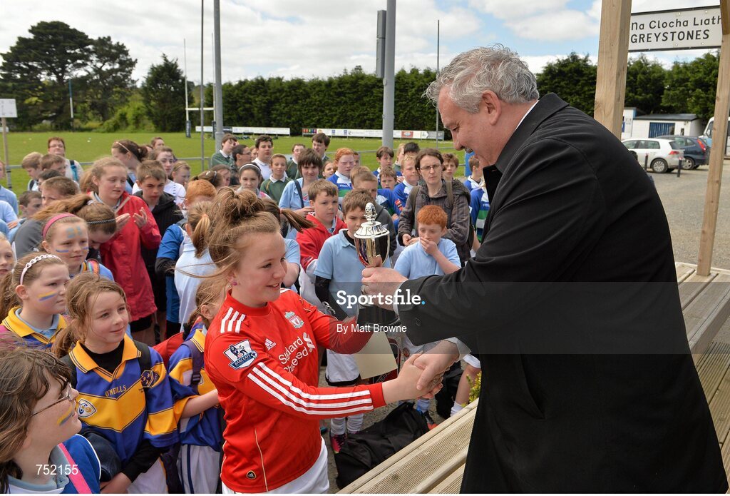 22 May 2013; Jim Allen, Mayor of Wexford, presents the Echo Cup to the St John of God Mercy National School,? Wexford Town. Leinster Rugby County Nations Blitz, Wexford Wonderers RFC, Wexford. Picture credit: Matt Browne / SPORTSFILE