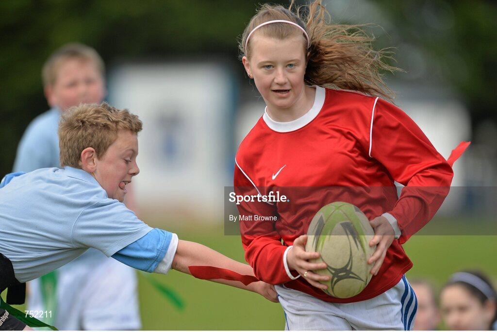 22 May 2013; Screen National School, Screen, Co. Wexford, in action against Ballymitty National School, Ballymitty, Co. Wexford. Leinster Rugby County Nations Blitz, Wexford Wonderers RFC, Wexford. Picture credit: Matt Browne / SPORTSFILE