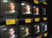 27 May 2002; Televisions on display at DID Electrical, Crumlin, Dublin, showing the RTE broadcast of The Roy Keane interview by Tommy Gorman. Soccer. Cup2002. Picture credit; Damien Eagers / SPORTSFILE *EDI*