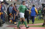 27 May 2004; Roy Keane, Republic of Ireland, makes his way on to the field for his first International game in two years. International Friendly, Republic of Ireland v Romania, Lansdowne Road, Dublin. Picture credit; David Maher / SPORTSFILE