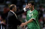 18 August 2004; Brian Kerr, Republic of Ireland, shakes hands with Roy Keane, after being subsituted during the second half. International Friendly, Republic of Ireland v Bulgaria, Lansdowne Road, Dublin. Picture credit; David Maher / SPORTSFILE