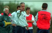 31 August 1998; Manager Mick McCarthy during a Republic of Ireland Training Session in Clonshaugh in Dublin. Photo by David Maher/Sportsfile