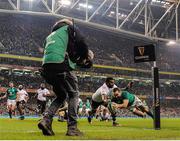 18 November 2017; Dave Kearney of Ireland scores his side's second try, despite the tackle of Timoci Nagusa of Fiji, during the Guinness Series International match between Ireland and Fiji at the Aviva Stadium in Dublin. Photo by Seb Daly/Sportsfile