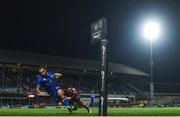 24 November 2017; Isa Nacewa of Leinster scores his side's second try despite the tackle of Jared Rosser of Dragons during the Guinness PRO14 Round 9 match between Leinster and Dragons at the RDS Arena in Dublin. Photo by Ramsey Cardy/Sportsfile