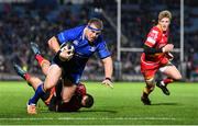 24 November 2017; Sean Cronin of Leinster is tackled by Adam Warren of Dragons during the Guinness PRO14 Round 9 match between Leinster and Dragons at the RDS Arena in Dublin. Photo by Brendan Moran/Sportsfile