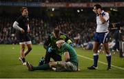 25 November 2017; Peter O’Mahony of Ireland is treated by a medic during during the Guinness Series International match between Ireland and Argentina at the Aviva Stadium in Dublin. Photo by Piaras Ó Mídheach/Sportsfile