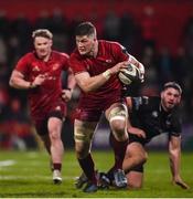 2 December 2017; Jack O’Donoghue of Munster gets away from Gareth Thomas of Ospreys during the Guinness PRO14 Round 10 match between Munster and Ospreys at Irish Independent Park in Cork. Photo by Diarmuid Greene/Sportsfile