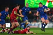 26 December 2017; Tadhg Furlong of Leinster escapes the tackle by Sammy Arnold of Munster during the Guinness PRO14 Round 11 match between Munster and Leinster at Thomond Park in Limerick. Photo by Ramsey Cardy/Sportsfile