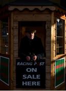29 December 2017; Binocular salesman George Bryan from Dalkey, Co Dublin, prior to day 4 of the Leopardstown Christmas Festival at Leopardstown in Dublin. Photo by David Fitzgerald/Sportsfile