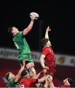 6 January 2018; Gavin Thornbury of Connacht wins possession in a lineout ahead of Jack O'Donoghue of Munster during the Guinness PRO14 Round 13 match between Munster and Connacht at Thomond Park in Limerick. Photo by Diarmuid Greene/Sportsfile