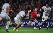 14 January 2018; Keith Earls of Munster makes a break on the way to scoring his side's try during the European Rugby Champions Cup Pool 4 Round 5 match between Racing 92 and Munster at the U Arena in Paris, France. Photo by Brendan Moran/Sportsfile