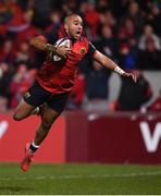 21 January 2018; Simon Zebo of Munster goes over to score his side's fourth try during the European Rugby Champions Cup Pool 4 Round 6 match between Munster and Castres at Thomond Park in Limerick. Photo by Stephen McCarthy/Sportsfile
