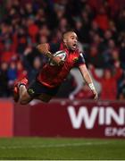 21 January 2018; Simon Zebo of Munster goes over to score his side's fourth try during the European Rugby Champions Cup Pool 4 Round 6 match between Munster and Castres at Thomond Park in Limerick. Photo by Stephen McCarthy/Sportsfile