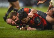 21 January 2018; Alex Wootton of Munster scores his side's fifth try despite the efforts of Kevin Firman of Castres during the European Rugby Champions Cup Pool 4 Round 6 match between Munster and Castres at Thomond Park in Limerick. Photo by Diarmuid Greene/Sportsfile